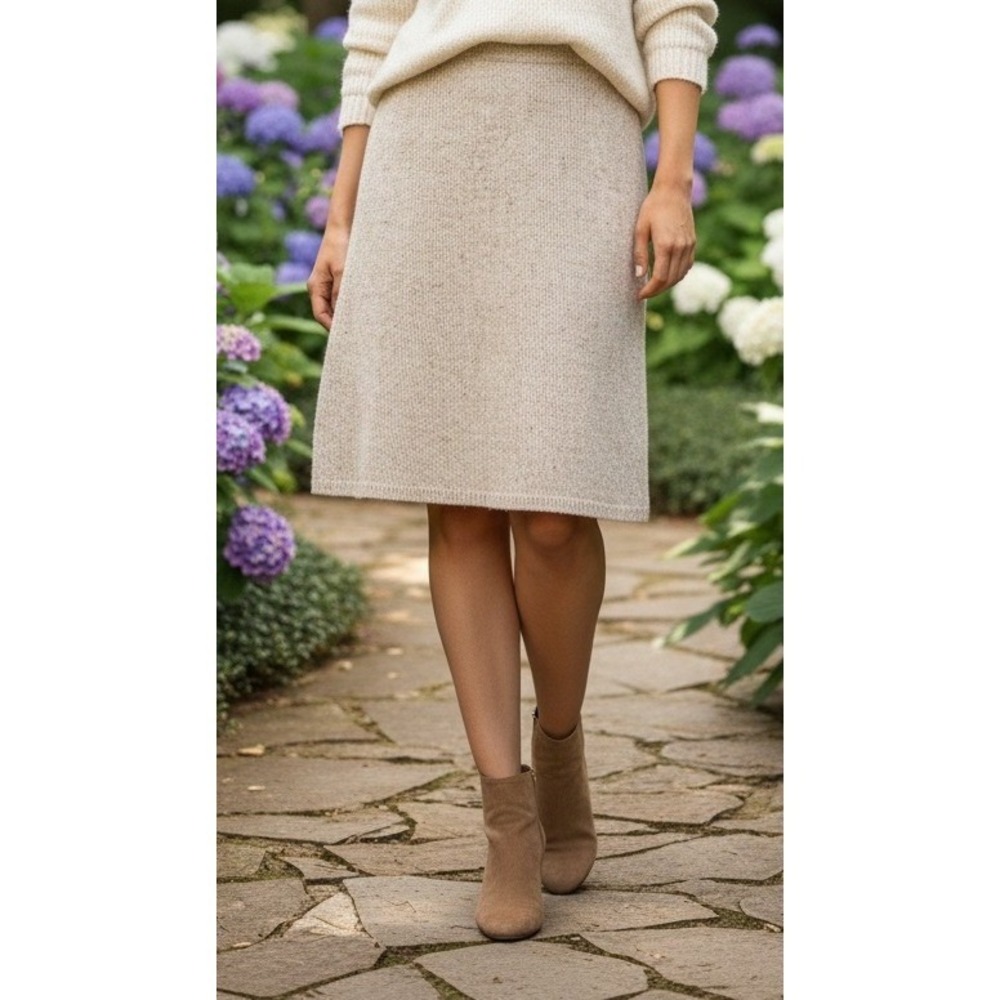 Marisa Christina Skirt Womens Size M Wool Blend Knit Silk Beige Classic Hongkong
